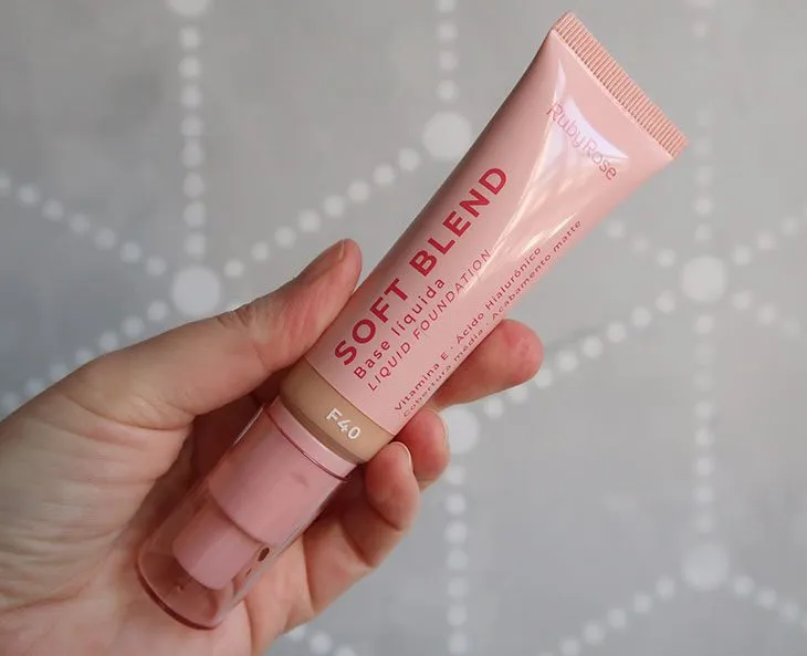 Testei bases para pele oleosa 5 TrololodeMulher soft-blender